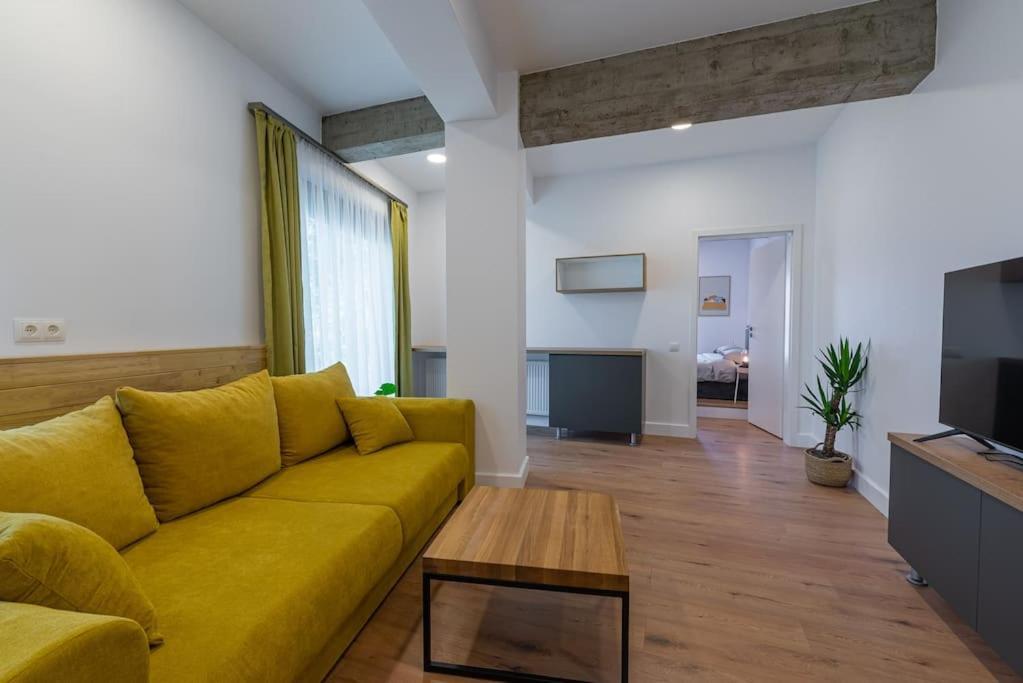 Fabrica Apartments 12 Cluj Napoca Bagian luar foto