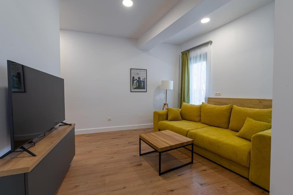 Fabrica Apartments 12 Cluj Napoca Bagian luar foto